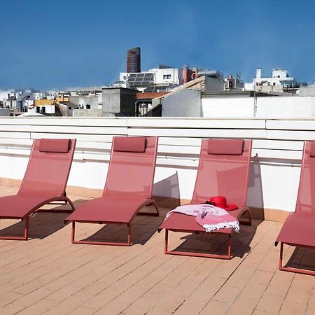 Isg Apartments Downtown Family Haven Free Parking Spot セビリア エクステリア 写真